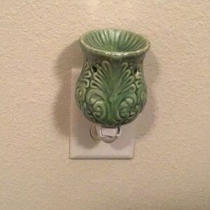 EveryDay Escapes Ceramic Fragrance 2 Lot